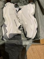 Balenciaga Triple S Gr.42 Neu Köln - Porz Vorschau