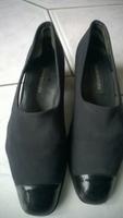 Schicker Eleganter Damenschuh Pumps Gr.40 Blau  Stoff / Lackleder Nordrhein-Westfalen - Königswinter Vorschau