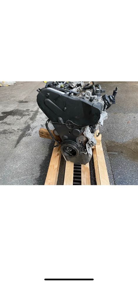 Audi A4 A5 A6 Q5 Motor 2,0 TDI 22 Kilometer CNH CNHA Rumpfmotor in Bielefeld