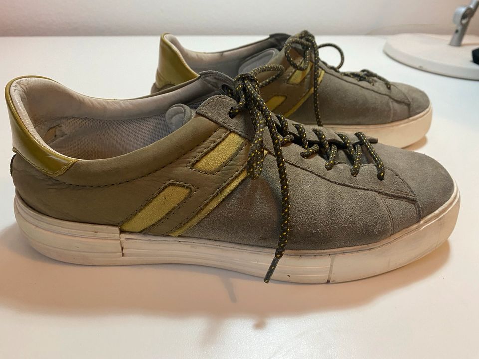 Hogan Sneaker, men‘s size 7, Wildleder, grau grün in Berlin