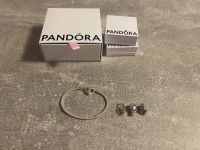 Pandora Charm Armband Silber 17 cm mit 3 Charms Disney neuwertig Nordrhein-Westfalen - Herne Vorschau