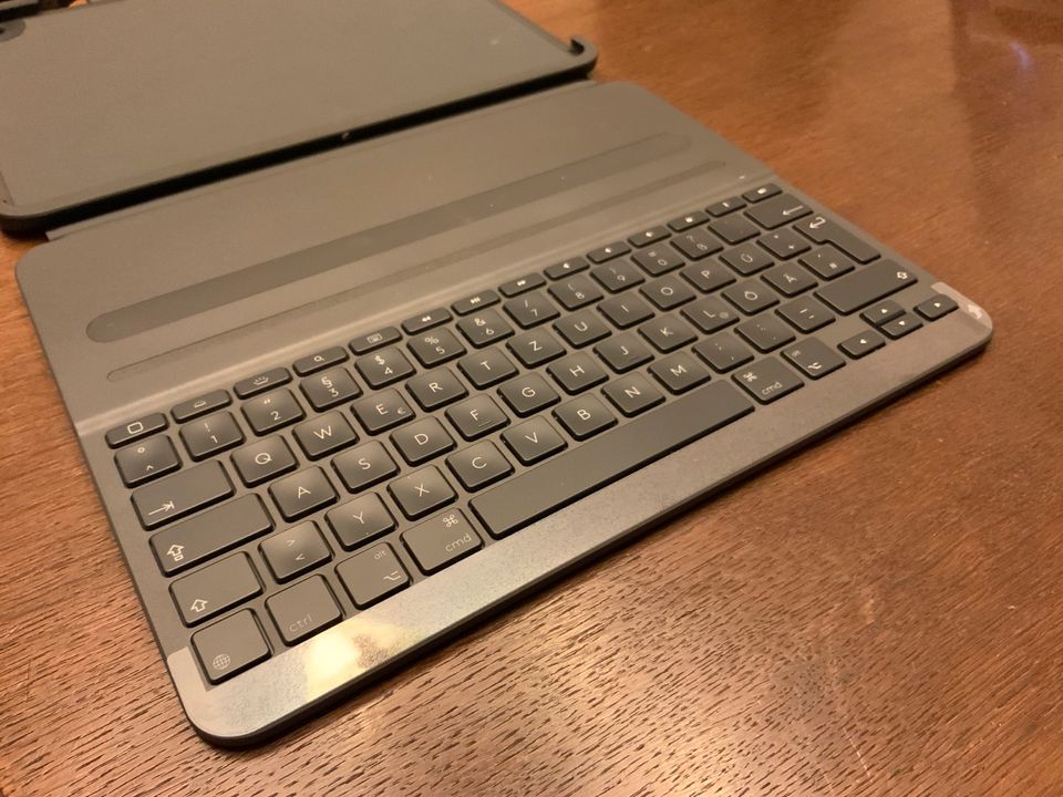 Logitech Slim Folio Pro Tastatur Case für iPad 12.9 Zoll, wie neu in Bad Langensalza