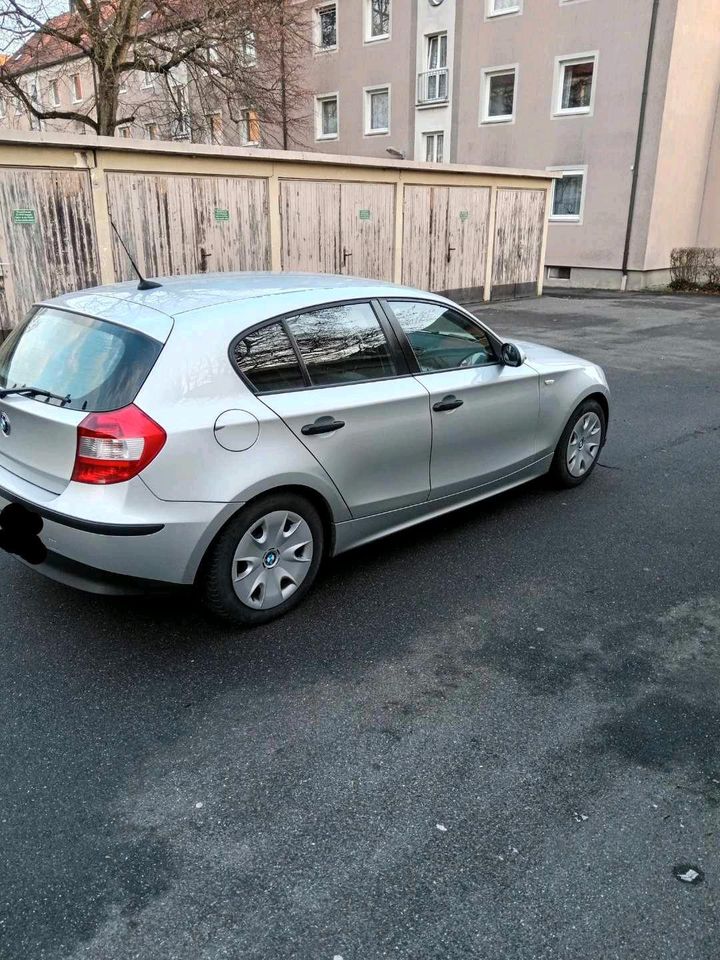 BMW 1er Zu verkaufen  top zustand mit neuem tuv in Amberg