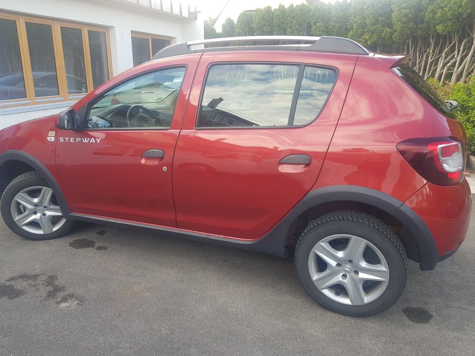 Gepflegter Dacia Sandero Stepway , 1. Hand in Gomaringen