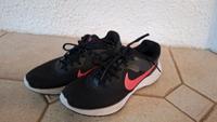 Nike Sneaker Gr. 39 Brandenburg - Schwarzheide Vorschau
