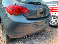 Opel Astra J 5-türig EZ:2012 Heckstoßstange + Rückleuchten Sachsen-Anhalt - Zehbitz Vorschau