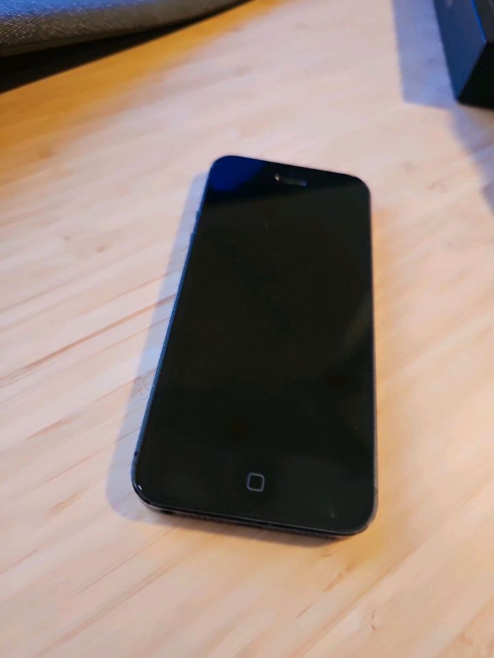 Iphone 5s schwarz 32GB in Berlin