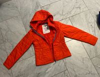 Sehr schöne Marc O Polo Steppjacke rot Gr. 152 Stuttgart - Stuttgart-West Vorschau