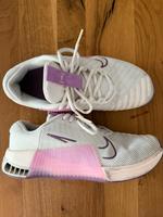 Nike Metcon Gr.40,5 / 9 wie neu - beige & rosa Essen - Essen-Ruhrhalbinsel Vorschau