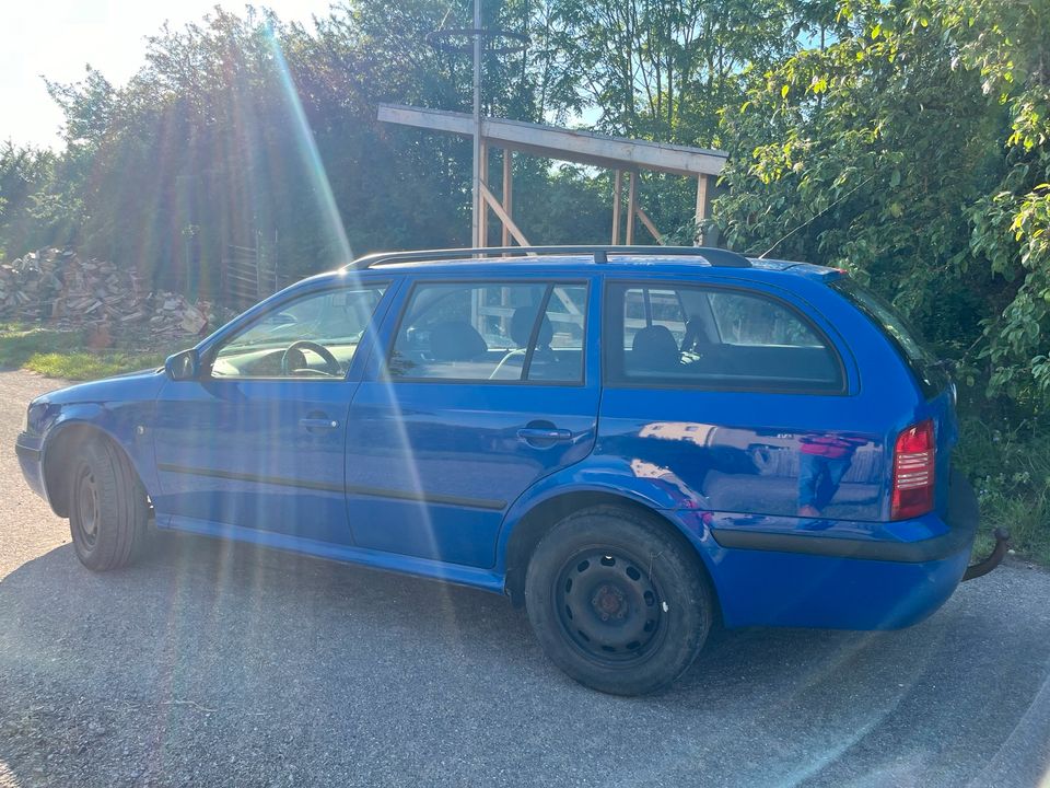 SKoda Octavia 1.6 L in Welzheim