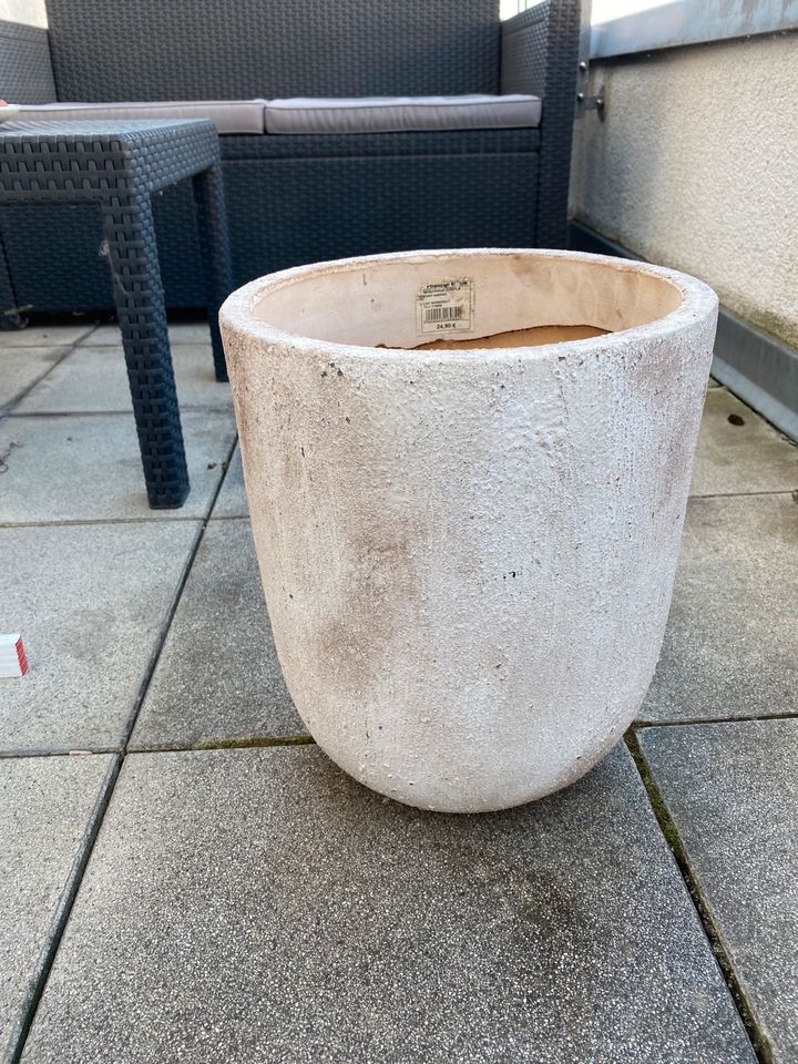 Blumentopf / Pflanzentopf Terracotta ø29cm in Balingen