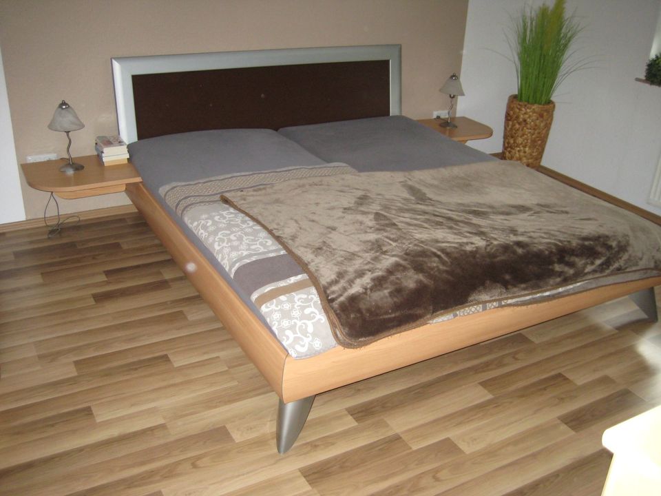 Schlafzimmer (Schrank u. Doppelbett) in Goslar