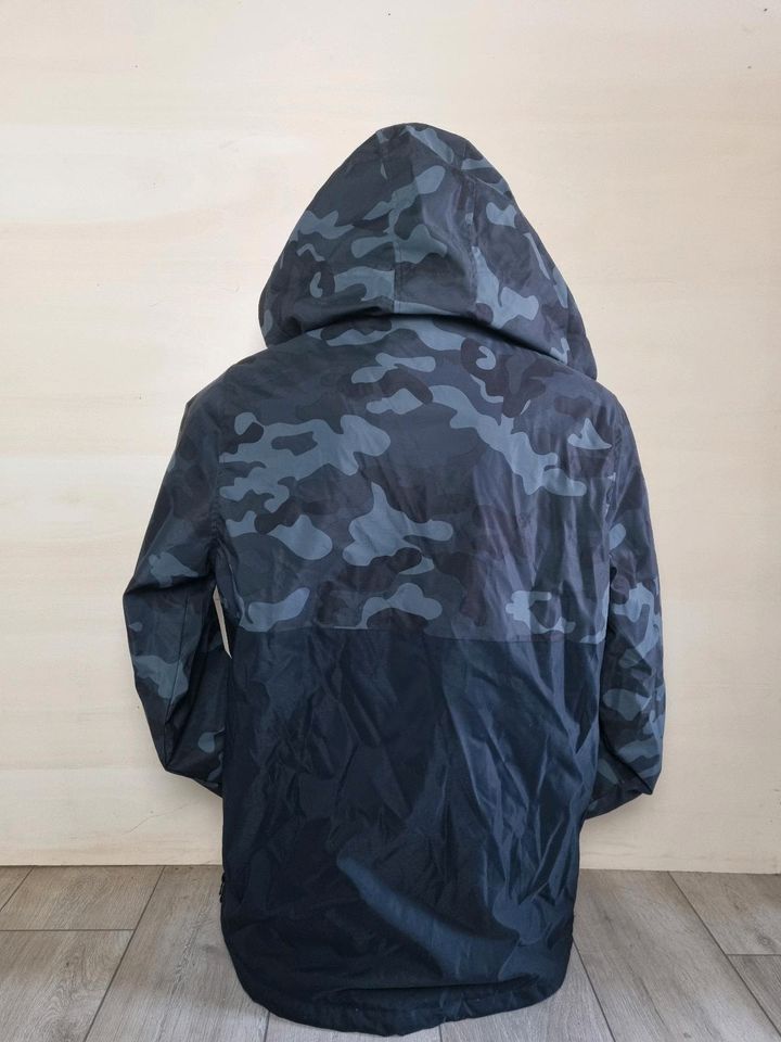 NEU mit Etikett - SIZE L - Gefütterter Überzieher in Camo-Design in Hanau