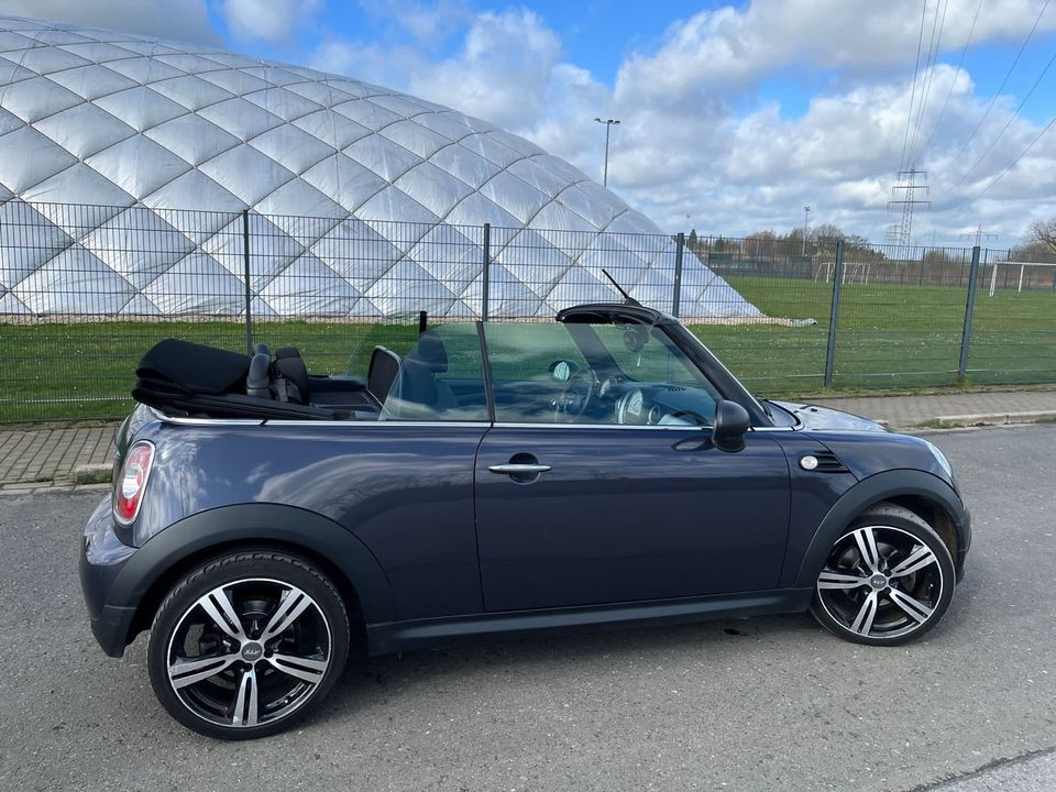 Mini Cooper One Cabrio 1.6 *Scheckheft*8-Fach bereift* in Radevormwald