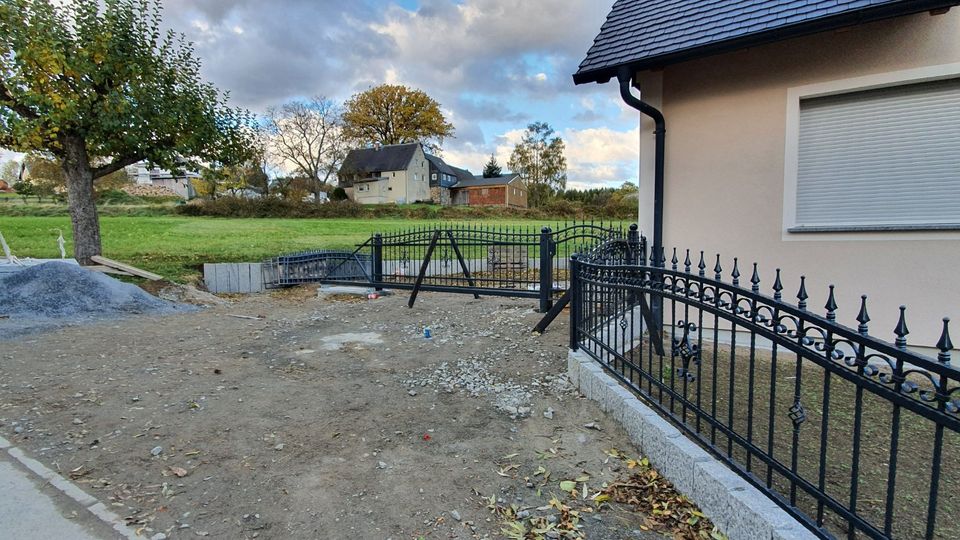 Doppelstabmatten Tor Doppeltor Hoftor Zaun Zäune Montage in Wusterhusen