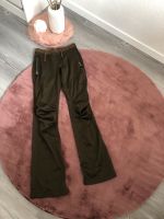 Schlaghose Bootcut Jogpants Olive grün Größe 34 Baden-Württemberg - Rottweil Vorschau