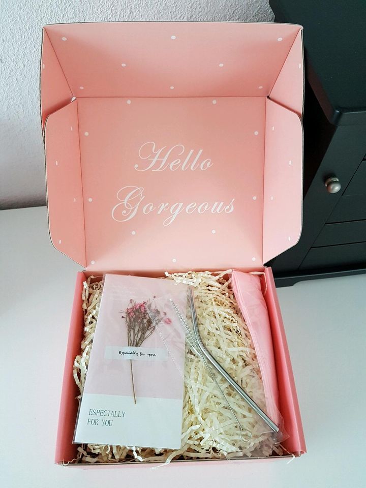 Geschenkset Frau Damen Mutter Freundin Tochter Pink Rosa Box in Gummersbach