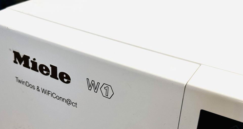 Miele Waschmaschine W1 TwinDos Wifi WWE660 WPS 8kg in Landshut