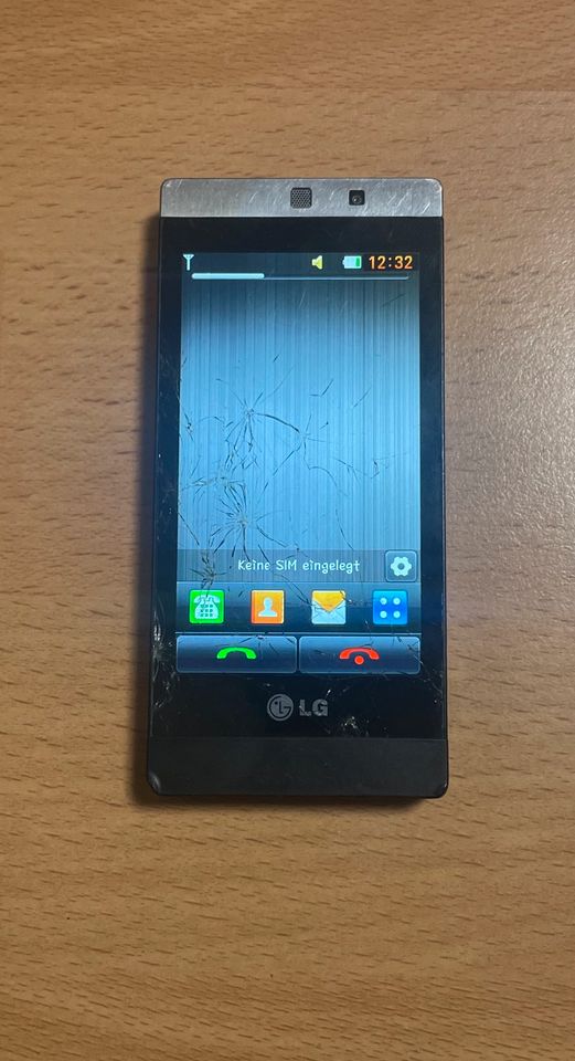 LG GD 880 Mini Touch Handy Silber Schwarz Vintage in Bremervörde