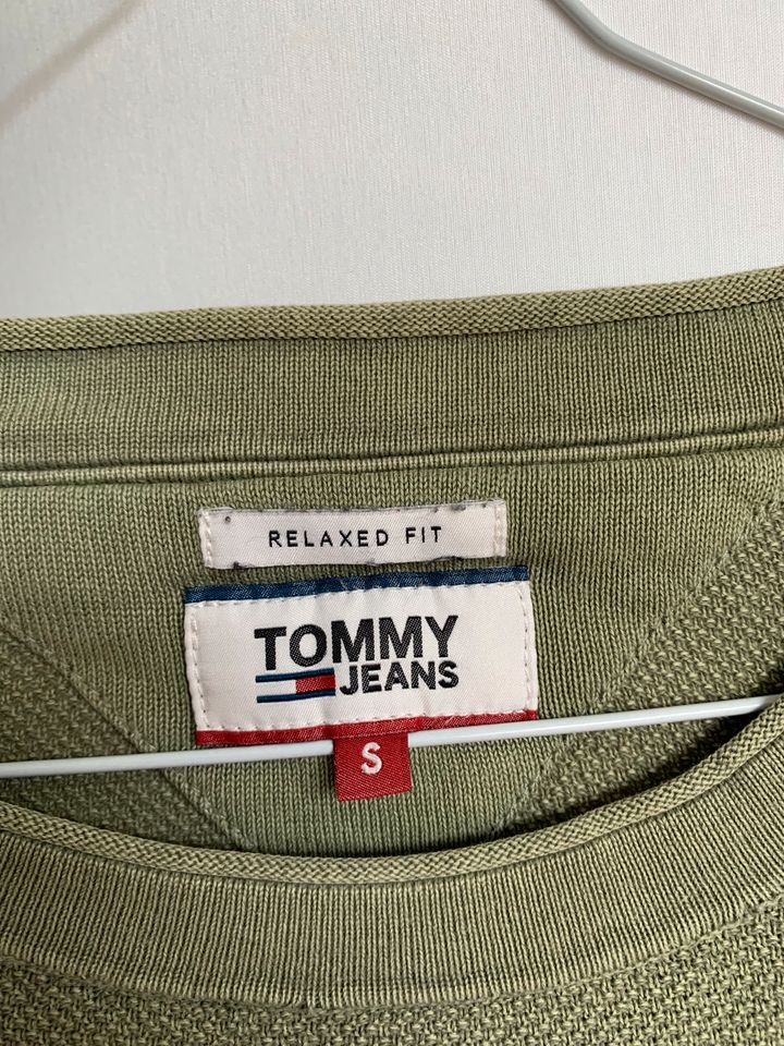 Pullover Pulli Sweatshirt Tommy Jeans in S Wolle 100 % grün khaki in Witten