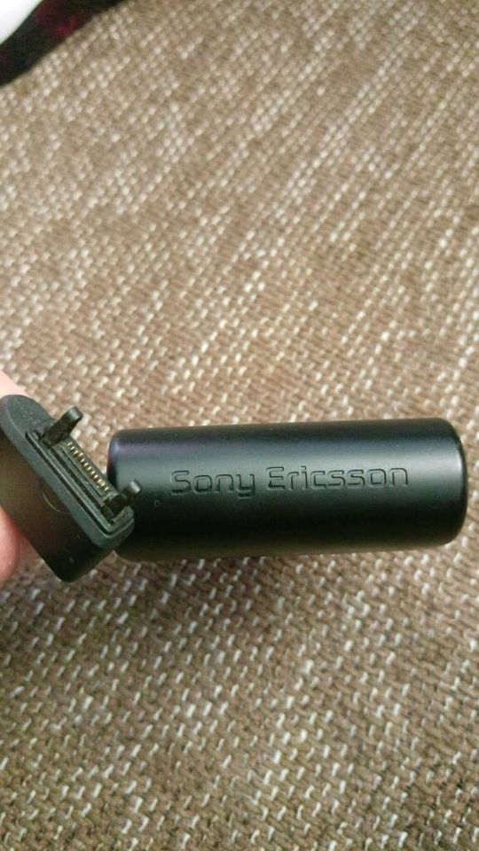 Sony Ericsson Ladegerät CST-75 Original in Bad Kreuznach