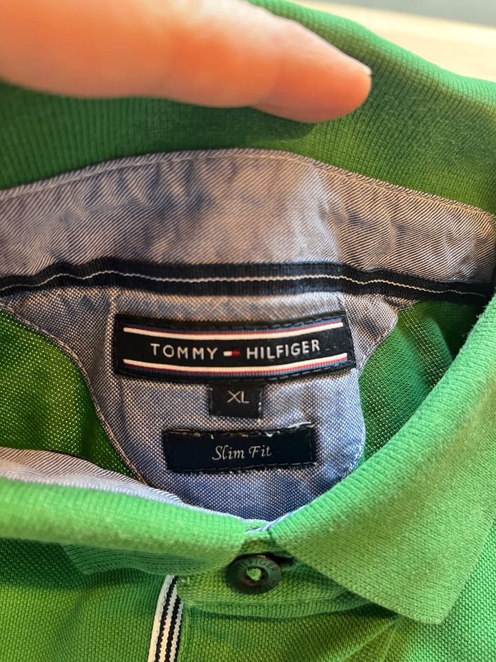 Tommy Hilfiger Herren Polo Shirt - Größe XL in Freigericht