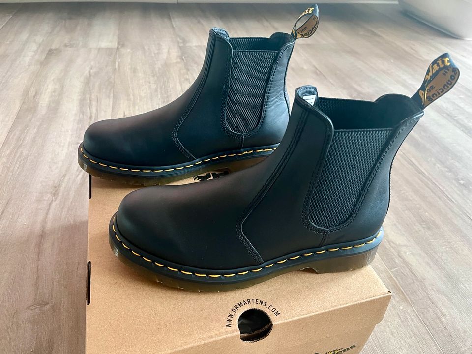 Dr. Martens Chelsea Boots Gr. 38 in Köln