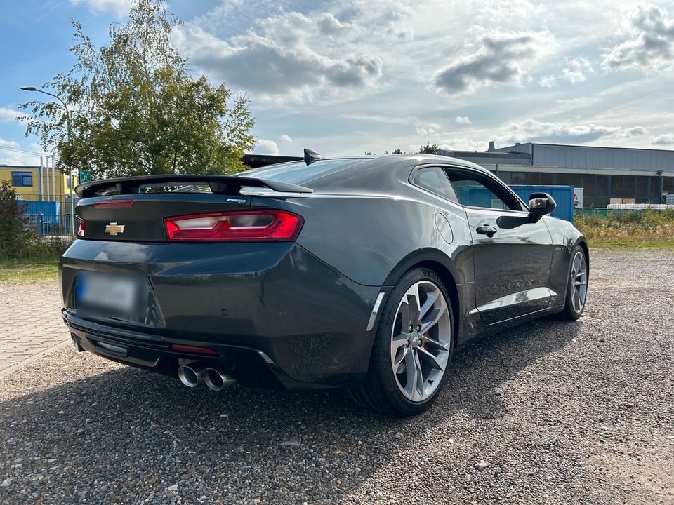 Chevrolet Camaro Coupe 6.2 V8 Fifty Limited Edition in Bad Vilbel