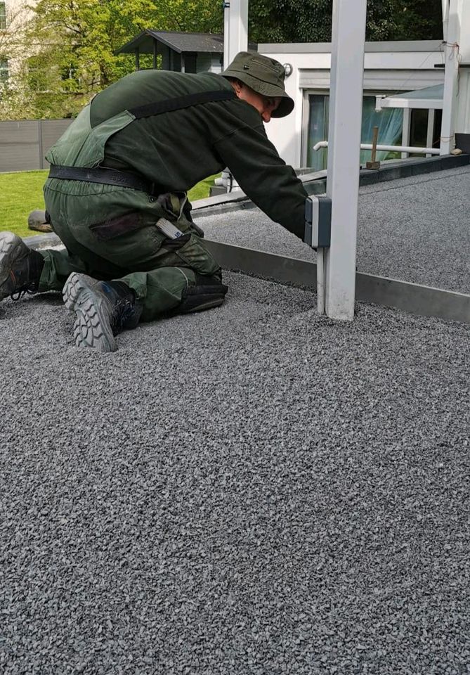 Pflasterarbeiten Pflastersteine verlegen Terrassenbau Mauerwerk in Iserlohn