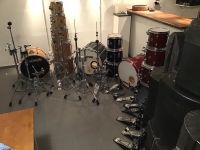 Schlagzeug Sammlung Sonor und viel Hardware Pearl, Yamaha, Tama Nordrhein-Westfalen - Bad Sassendorf Vorschau