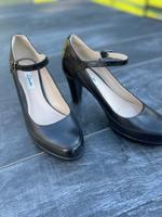 Clarks Gr. 39 Plateausohle Leder schwarz nicht getragen Schleswig-Holstein - Preetz Vorschau