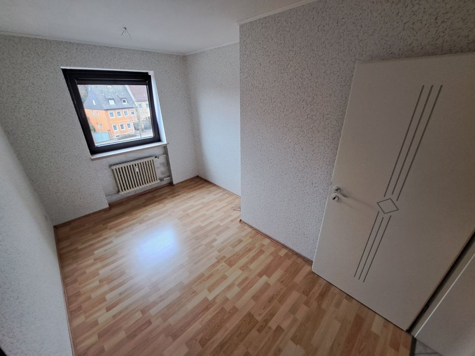 Modernisierte 5-Zimmer Wohnung mit Balkon,Fahrstuhl und wunderschönen Ausblick in Sinsheim