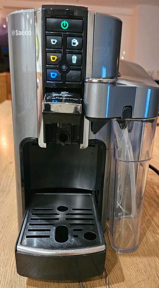 Tchibo Saeco Cafissimo Latte Kapselmaschine in Beelen