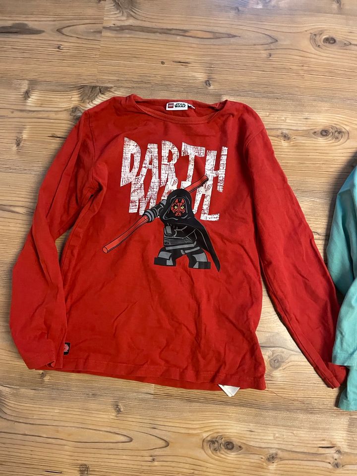 2 Sweatshirts Transformers und Darth Maul Star Wars Lego 146 in Utzberg