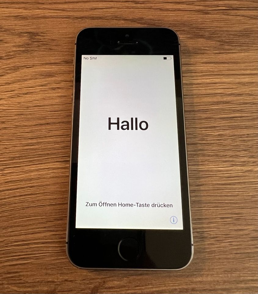 Apple iPhone 5s 32 GB Space grau in Northeim