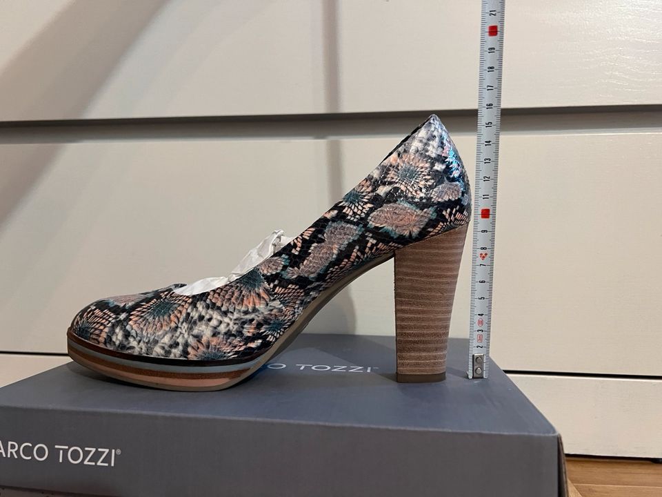 Marco Tozzi Sommerpumps Gr 40, florales Hippie Muster in Hamburg