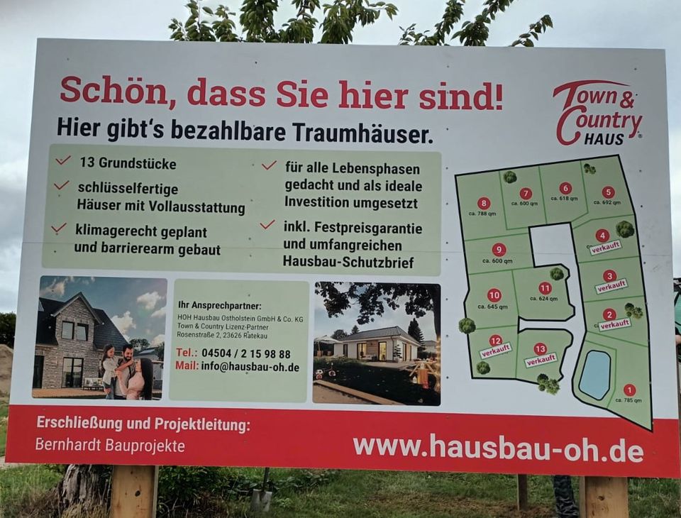 Landhaus auf 1,6 ha Land mit Bauplatz in 23714 Malente - Benz in Malente