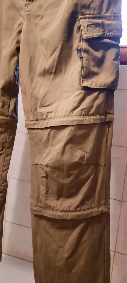 Cargo Herren Adventure Hose Gr. L in Weingarten