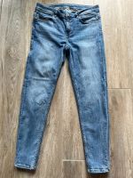 Zara Jeans Slim Fit Gr. 42 Hessen - Friedberg (Hessen) Vorschau