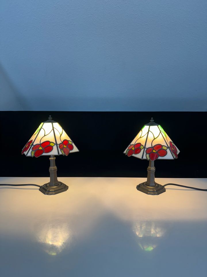 2 Tiffany Tischlampen Nachttischlampen Paar Blüte Blumen Vintage in Korschenbroich