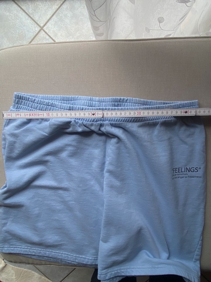 Zizzi Shorts Hellblau Gr. M in Seevetal