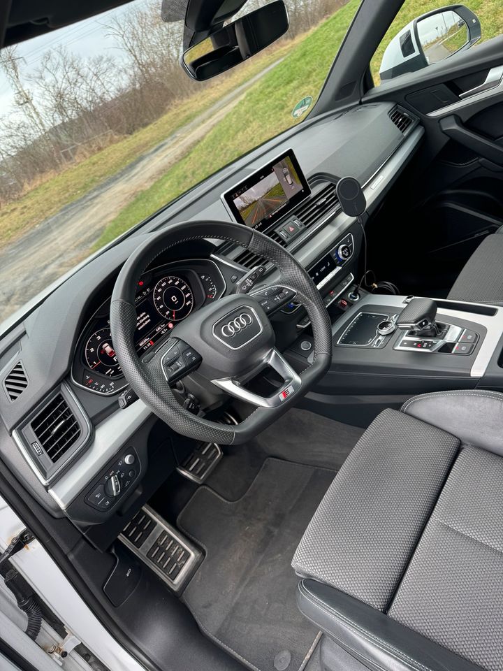 Audi Q5 FY 40TDI 2.0TDI Quattro S-Line Panorama *TOP!* in Zierenberg