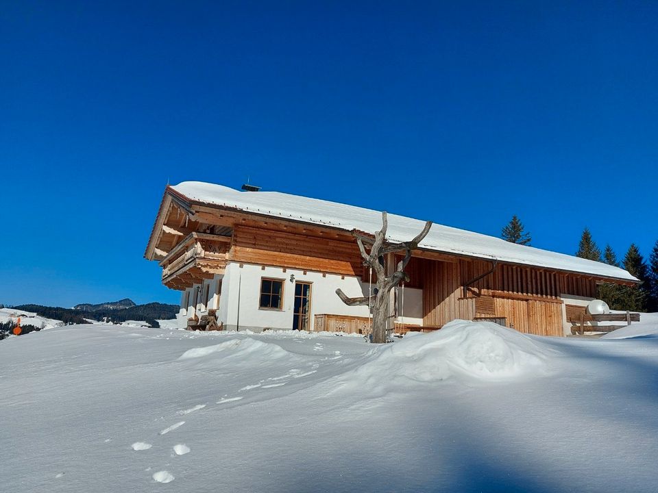 Almhüttenurlaub in traumhafter sonniger Alleinlage in Tirol in Aschau im Chiemgau