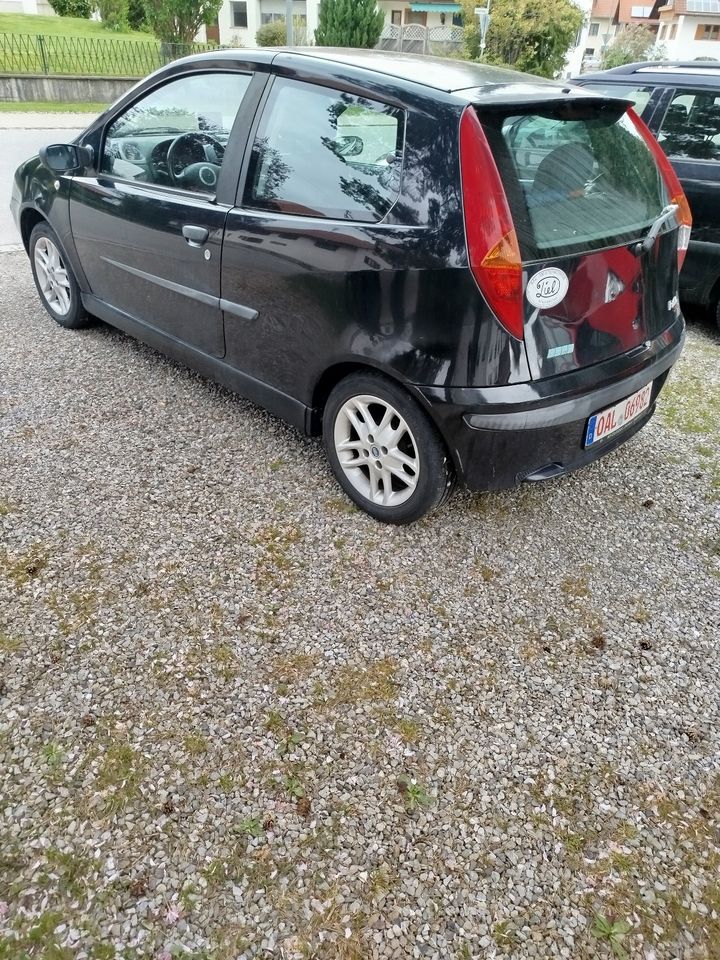 FIAT 188 Punto Sporting 1,25 l/ 80 PS, sechsgang, TÜV 11/25 in Obergünzburg