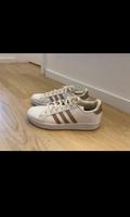 Adidas Sneaker/Schuhe weiß/flieder-metallic in Größe 39 Niedersachsen - Braunschweig Vorschau