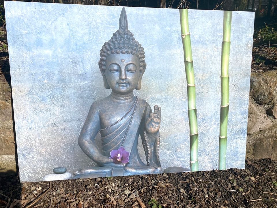 Buddha Bild groß neuwertig Yoga mandala in Süsel