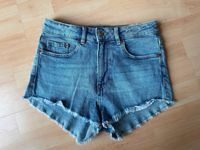 Jeansshorts von Divided by H&M, Gr. 38 Niedersachsen - Laatzen Vorschau