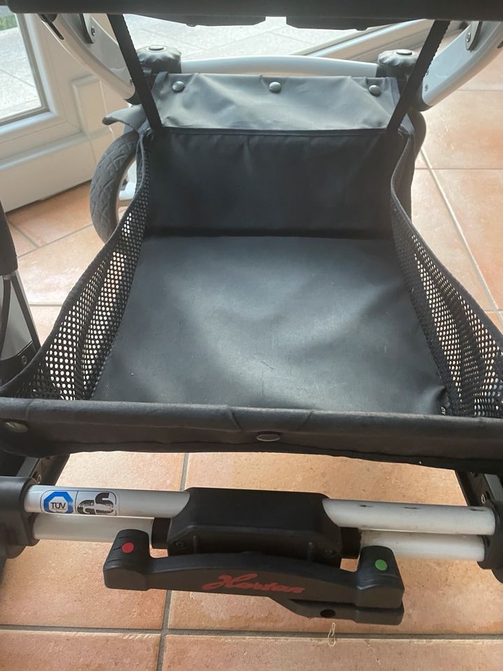 Kinderwagen mit Wanne und Maxi Cosi Adapter Harran Racer GT in Altensteig