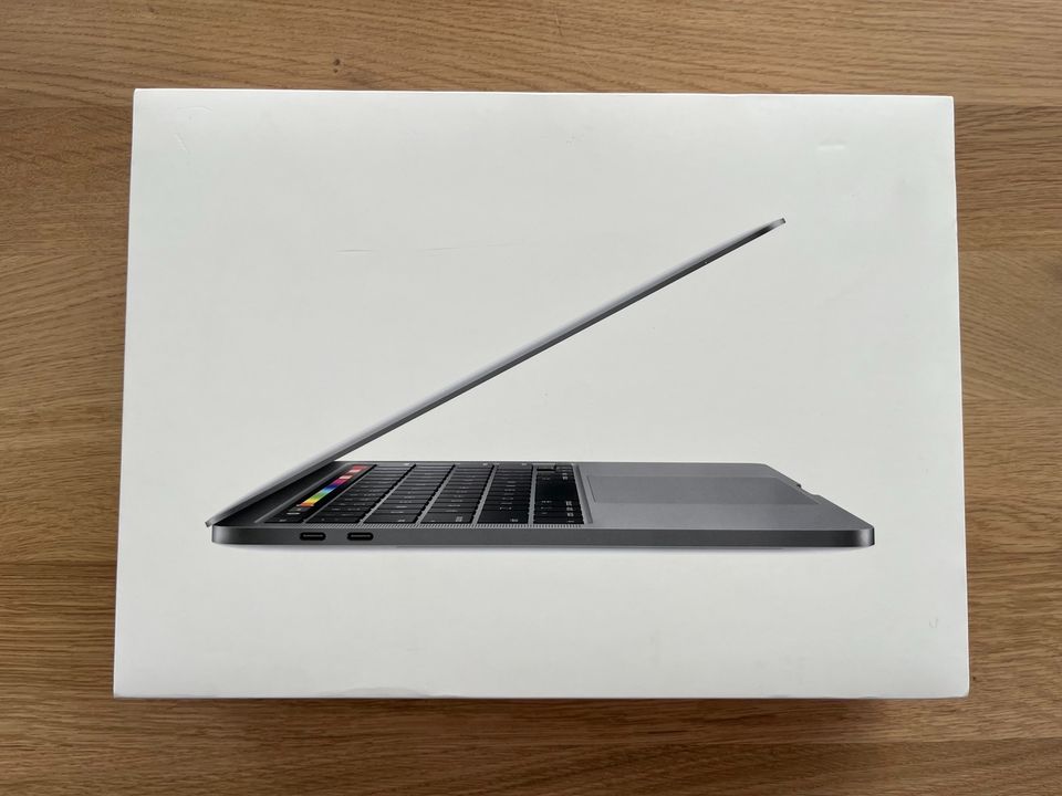 Macbook Pro 2020 | 13‘‘ | Space Grau in Mandelbachtal