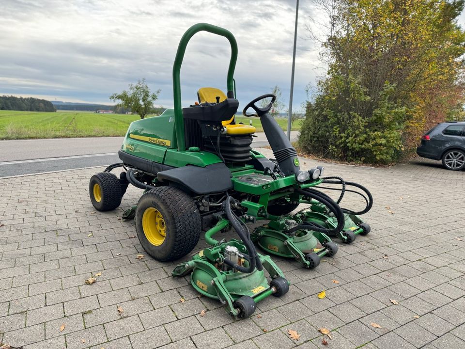 John Deere Terrain Cut 8800 A Sichelmäher Roughmäher in Weidenbach